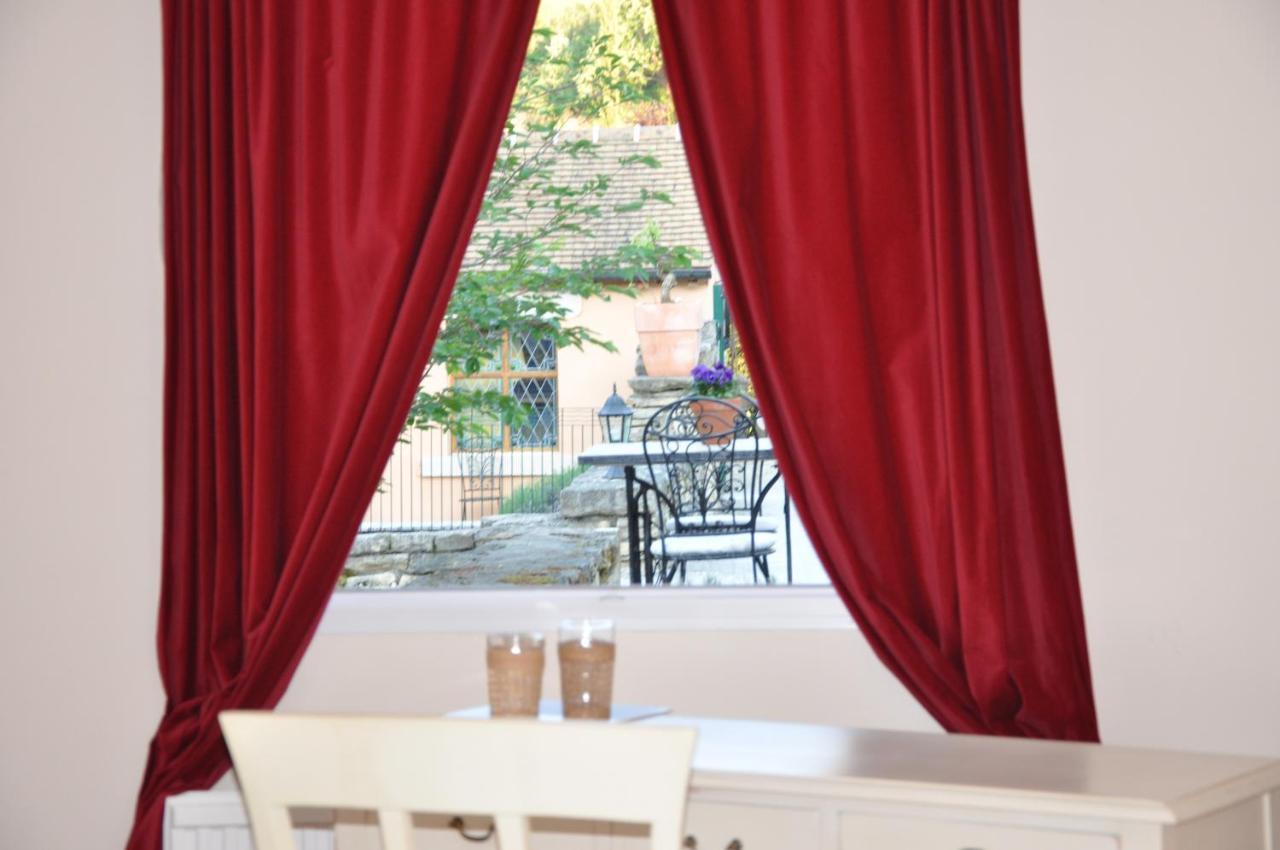 Domaine De La Combotte Bed & Breakfast Nantoux Dış mekan fotoğraf