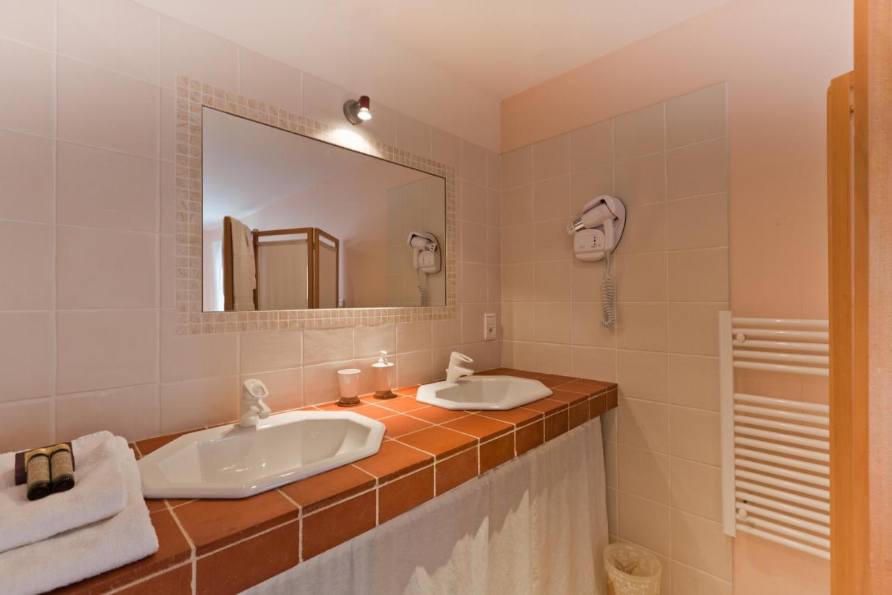 Domaine De La Combotte Bed & Breakfast Nantoux Dış mekan fotoğraf